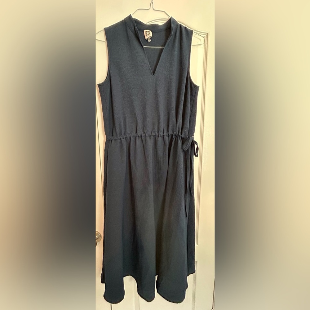 Anne Klein Navy Textured V-Neck Dress size 10